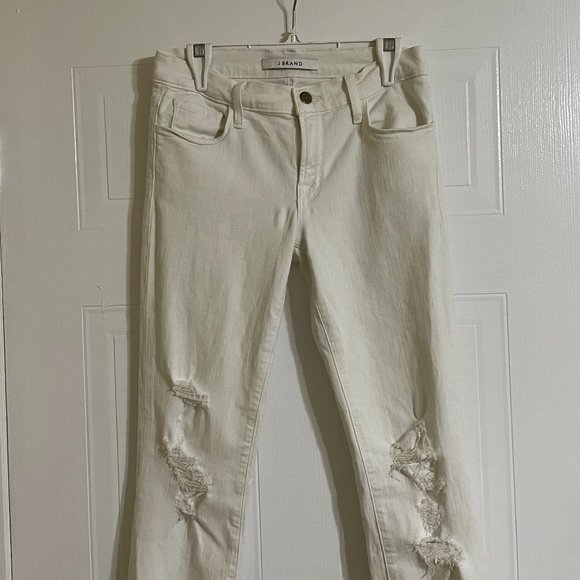 J Brand Low Rise Cropped White Distressed Skinny Jeans - Picture 2 of 10